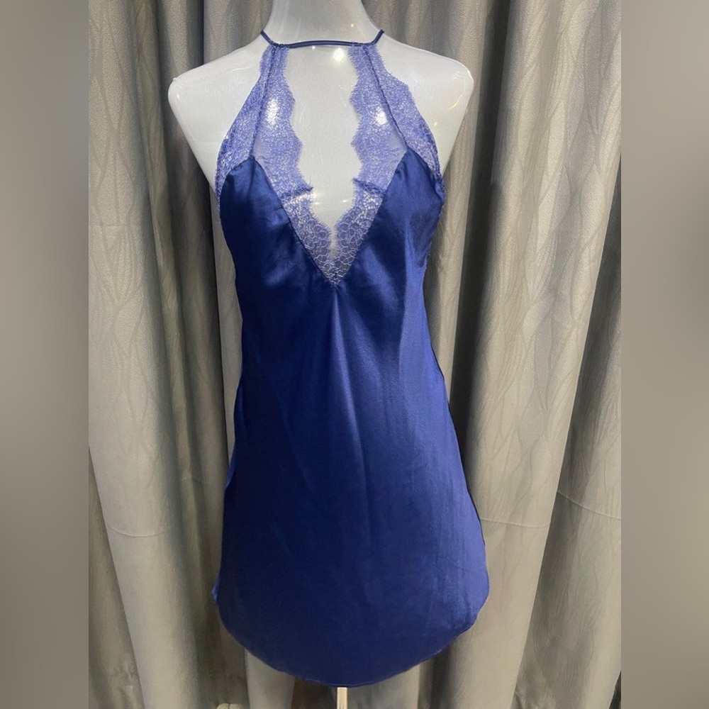 Victoria’s Secret Slip Dress reposting!